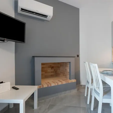 아파트 Eramel Cozy With Sea View