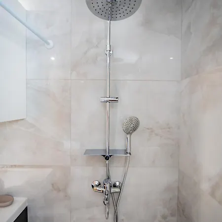 아파트 Eramel Cozy With Sea View