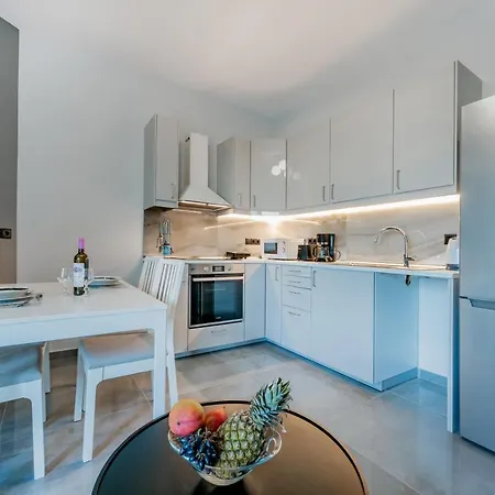 Iliada Luxury Sea View Apartment
