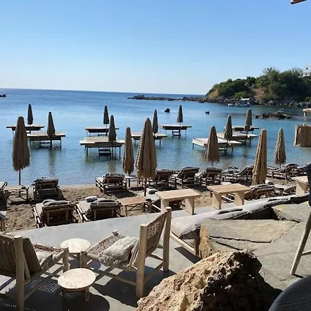 Iliada Luxury Sea View Apartment *