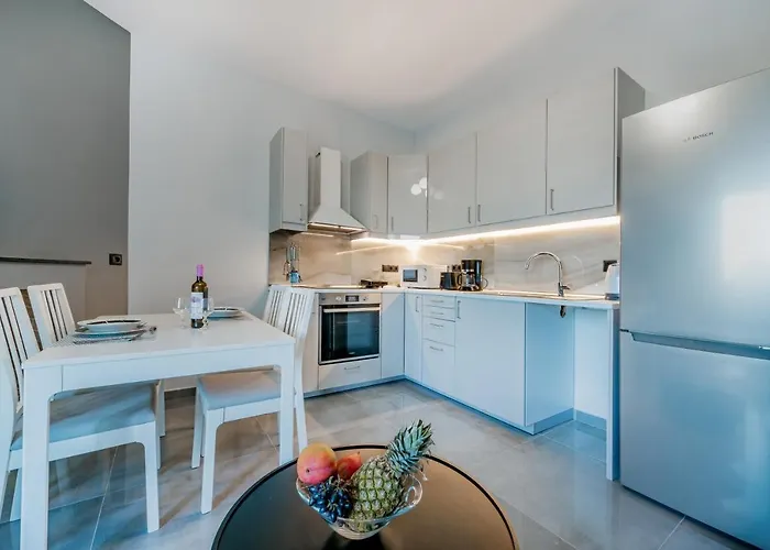 Eramel Cozy With Sea View Daire